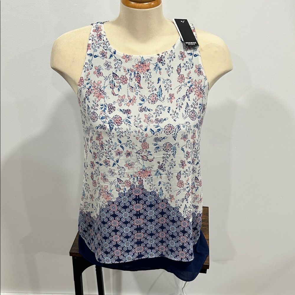 NWT Premise Floral Patterned Tank Top - pink and Navy